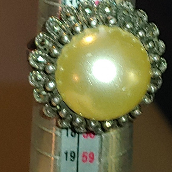 Statement Ring - Picture 4 of 4